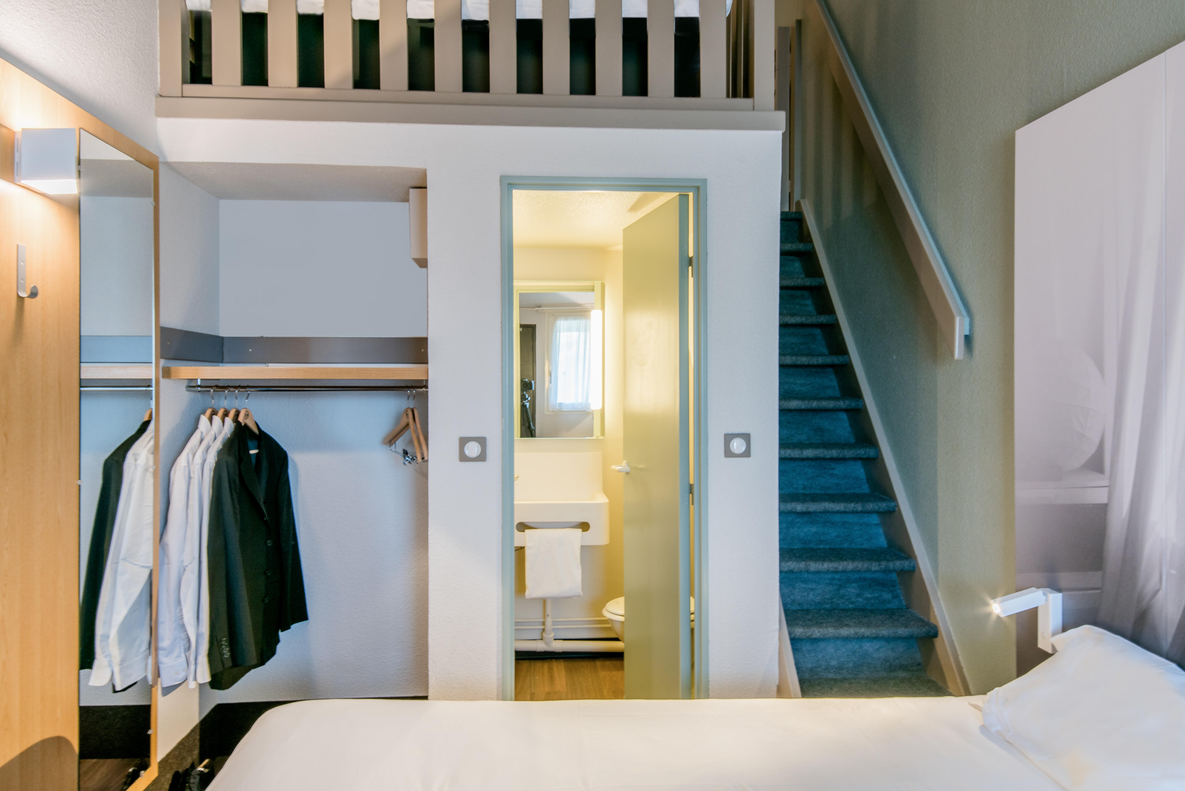 Фото B&B HOTEL Bordeaux Mérignac Hôtel de Ville