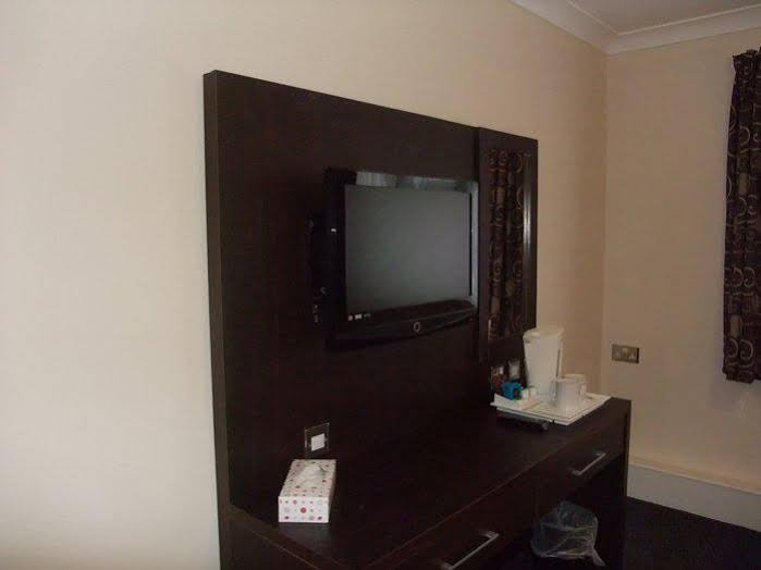 Фото Best Western Gatwick Skylane Hotel