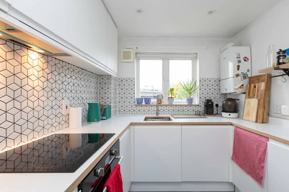 Фото Stylish and Light 1 Bedroom Flat Near Victoria Park