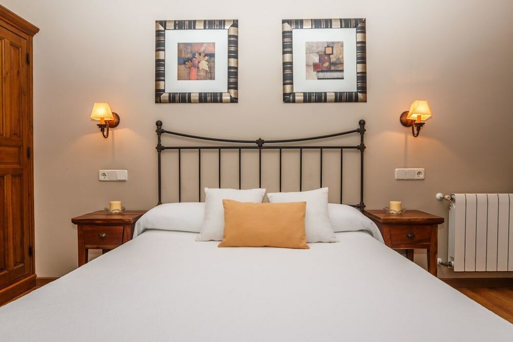 Фото Hotel Rural Andrín