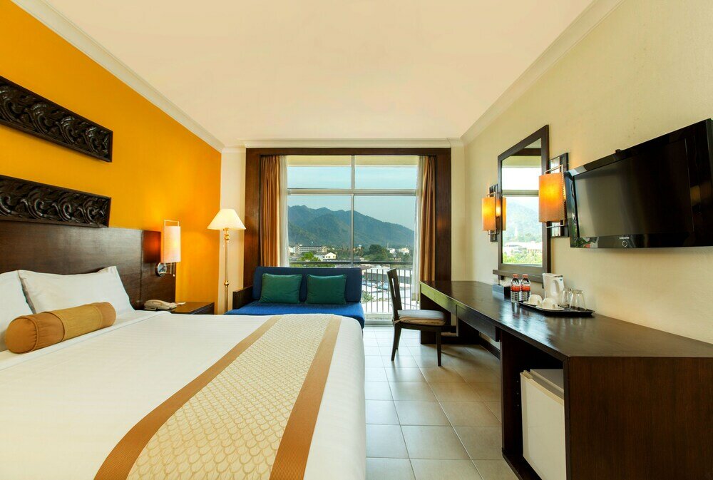 Фото Tinidee Hotel Ranong