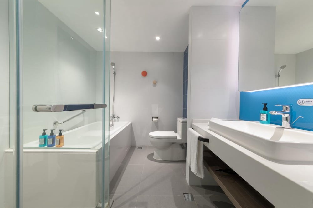 Фото Holiday Inn Express Beijing Shijingshan Lakeview, an Ihg Hotel