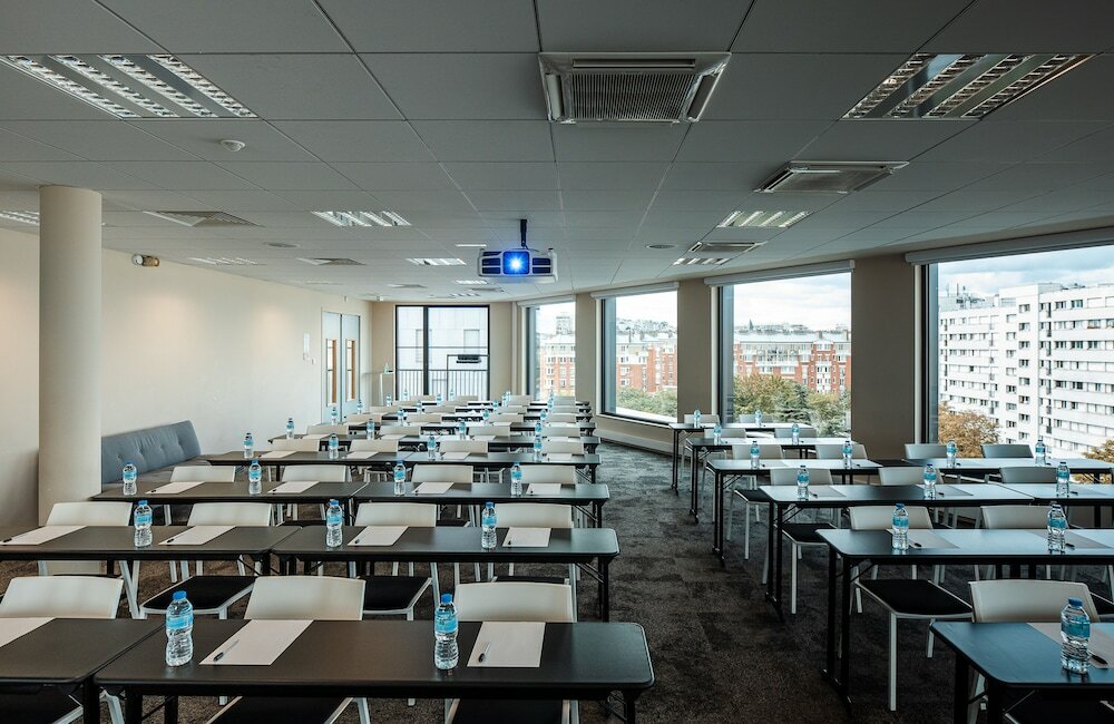 Фото The Originals Boutique, Hôtel Maison Montmartre Paris Les Puces