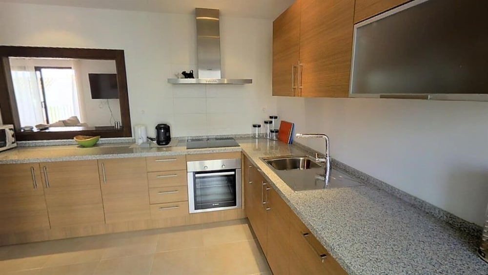 Фото Beautiful Penthouse Near Beach