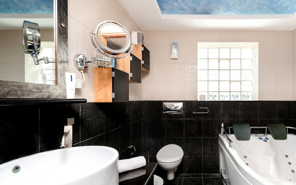 Фото Aeonian Mansion