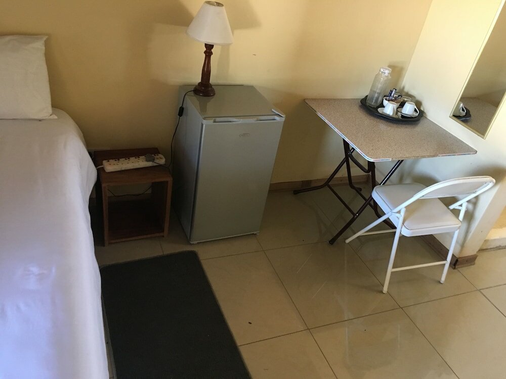 Фото Athoma Guest House