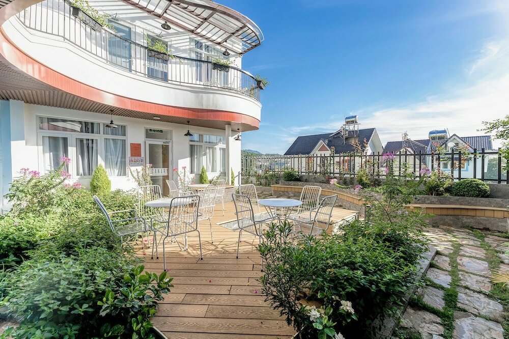 Фото Canary Dalat Hotel