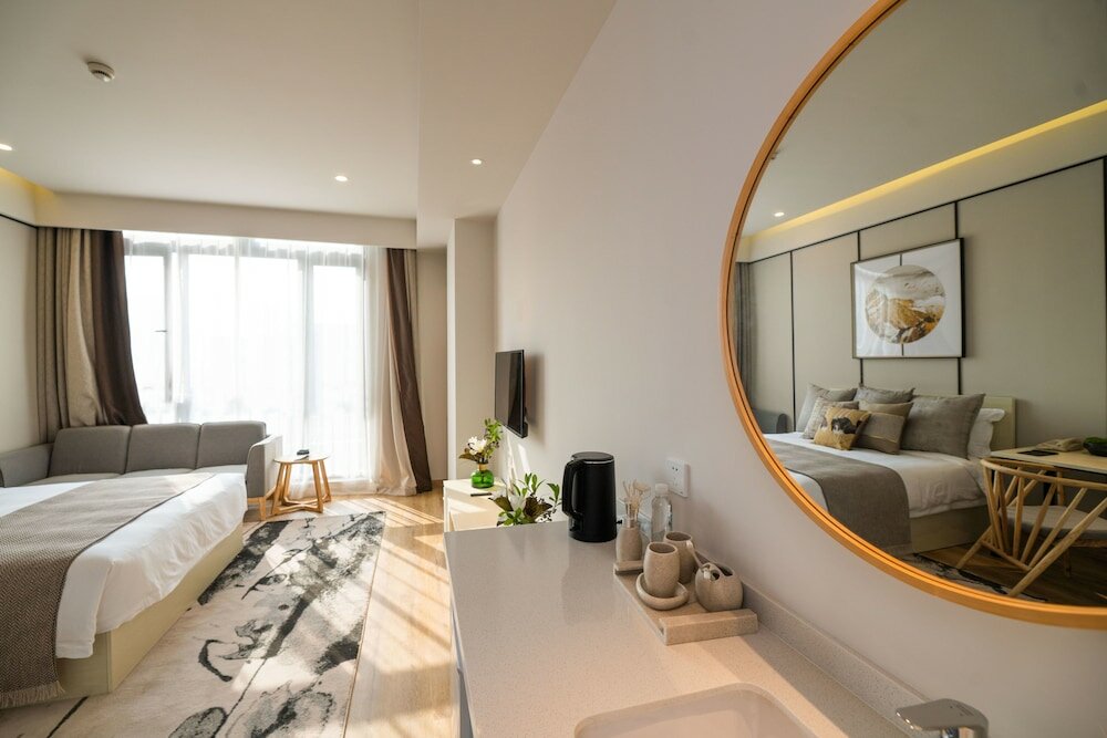 Фото Suisse Place Shanghai