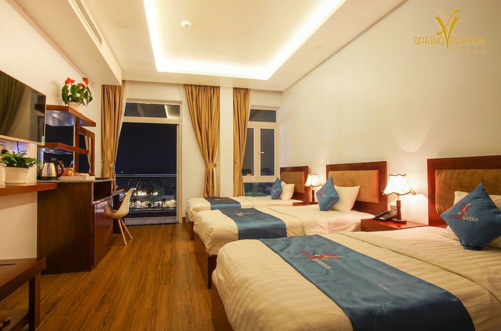 Фото Spring Garden Hotel