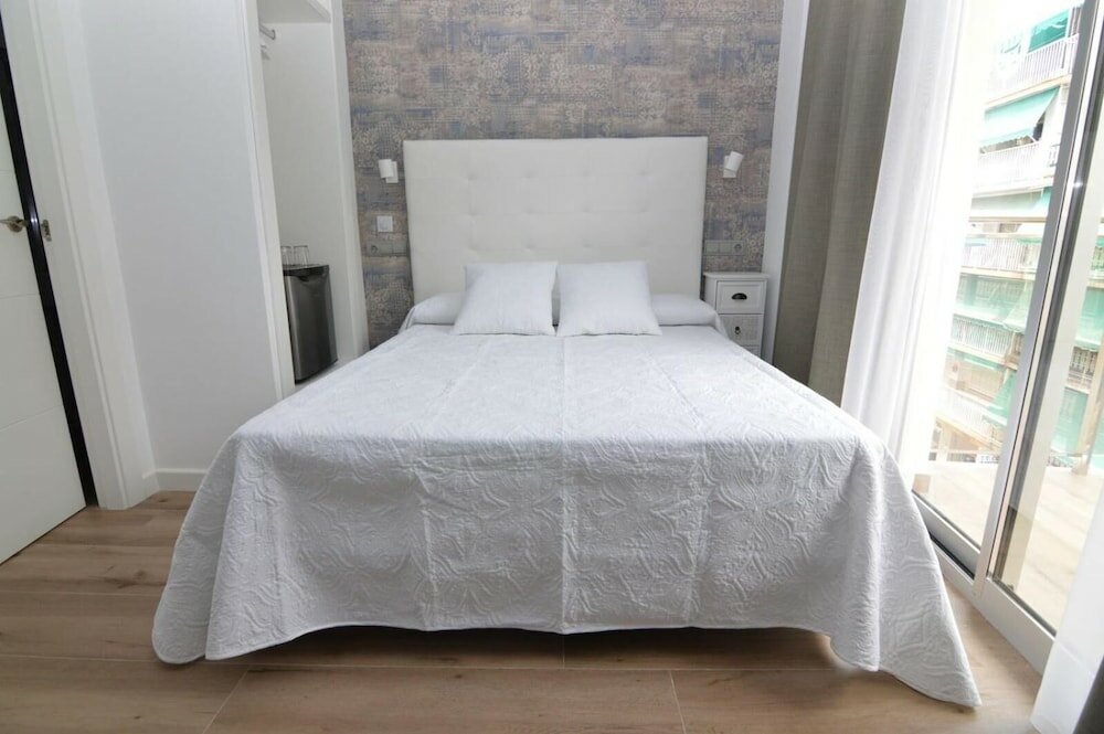 Фото Hotel Castillo Benidorm