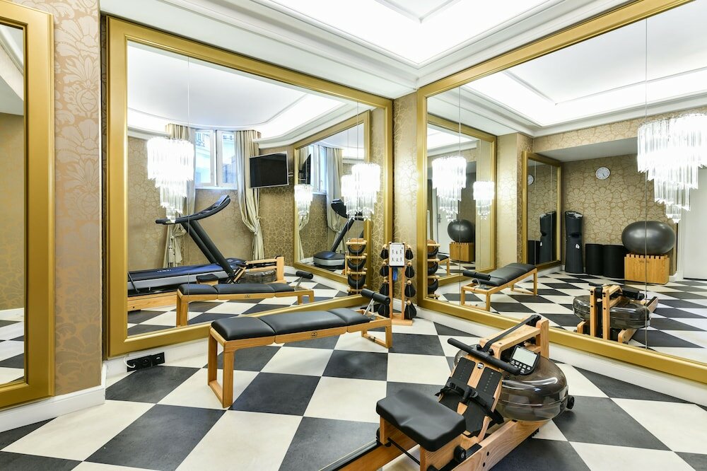 Фото Maison Astor Paris Curio Collection by Hilton