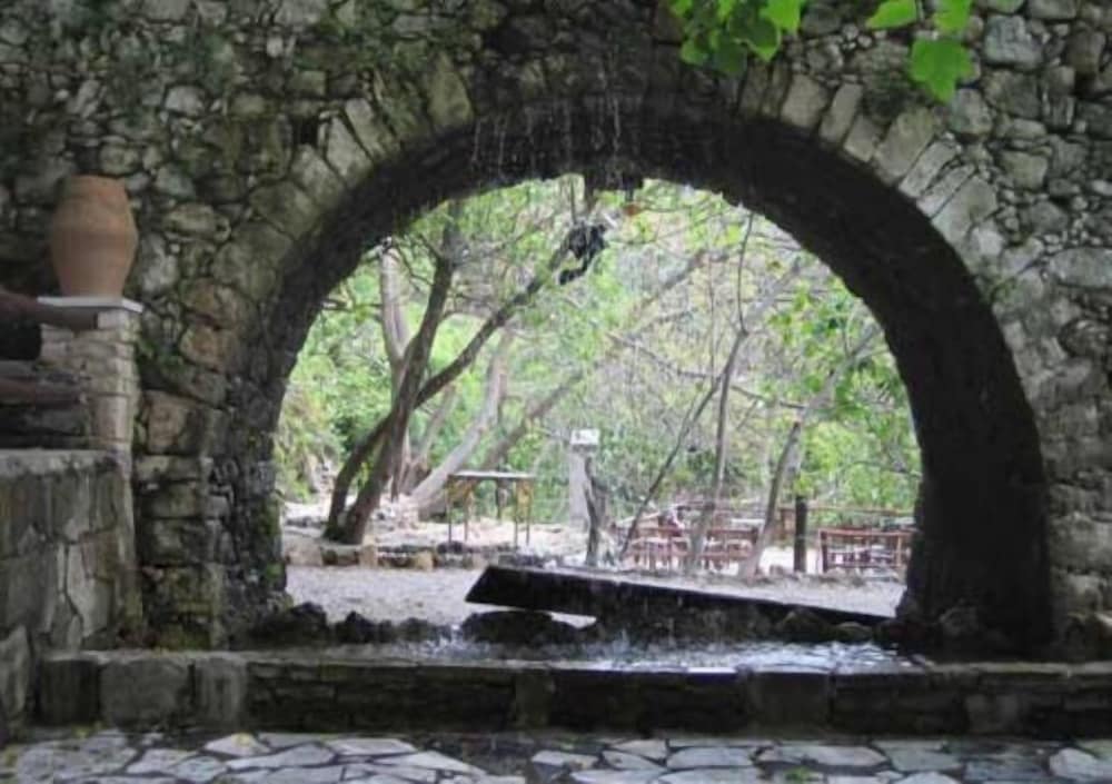 Фото Poledas Apartments