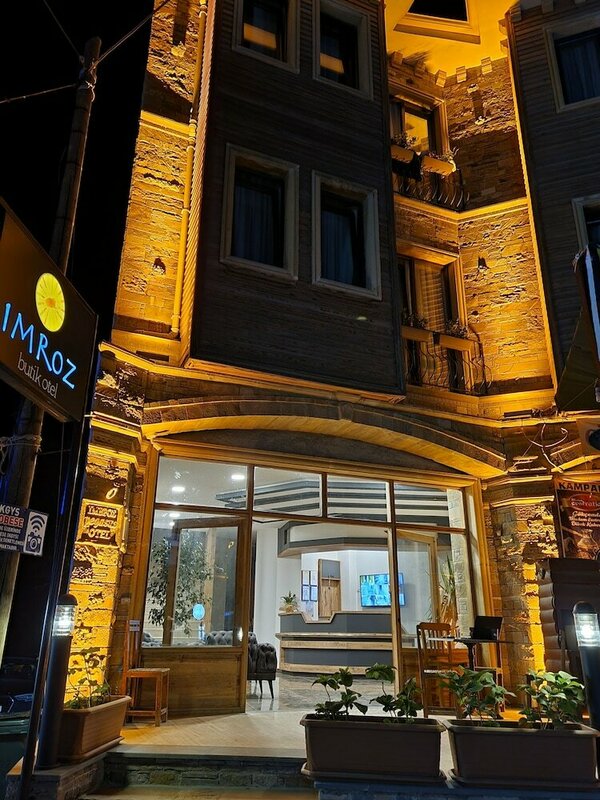 Гостиница İmroz Otel в Гёкчеаде