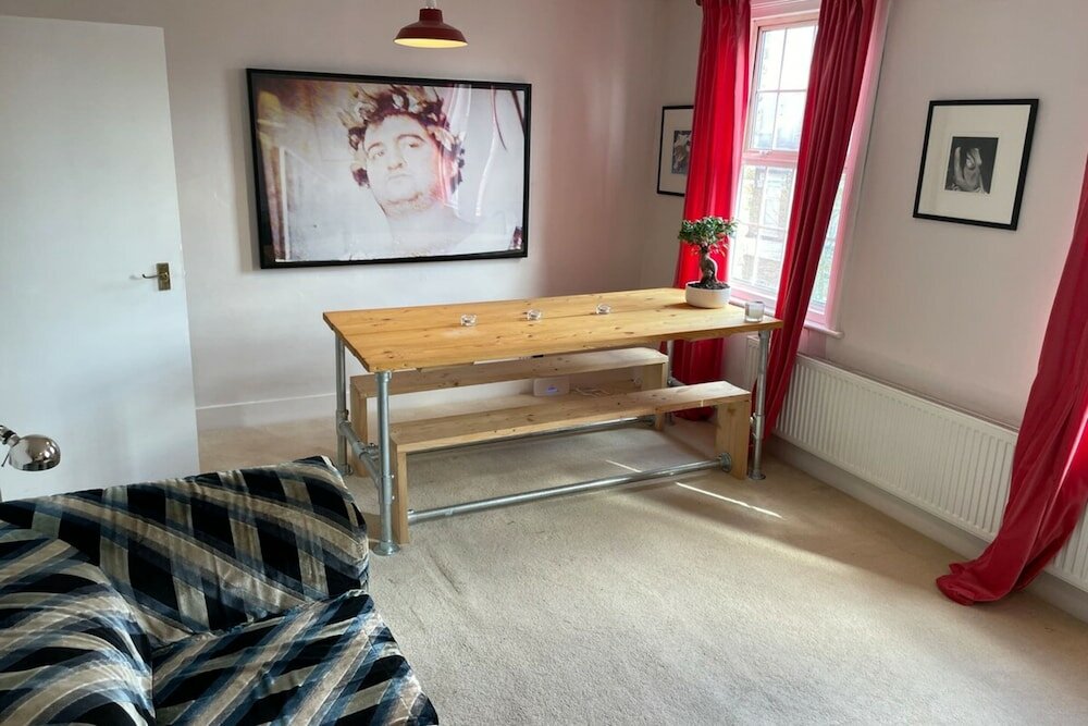 Фото Modern & Cosy 1 Bedroom Top Floor Flat in East Dulwich