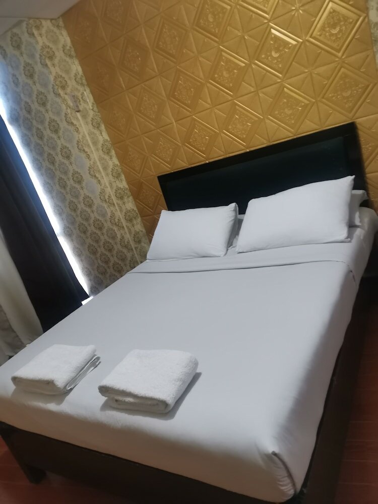 Фото Henry's Newport