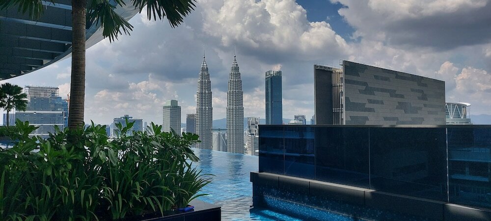 Фото Eaton Klcc Suites by Elite