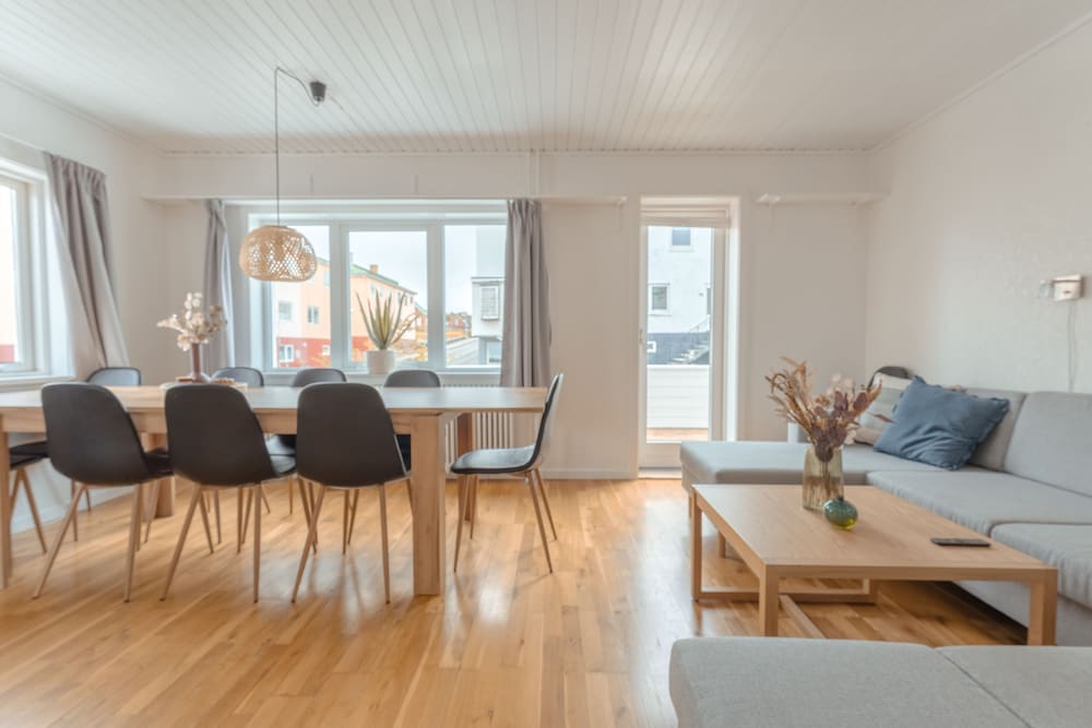 Фото Spacious 6 Bedroom Home In The Heart Of Tórshavn