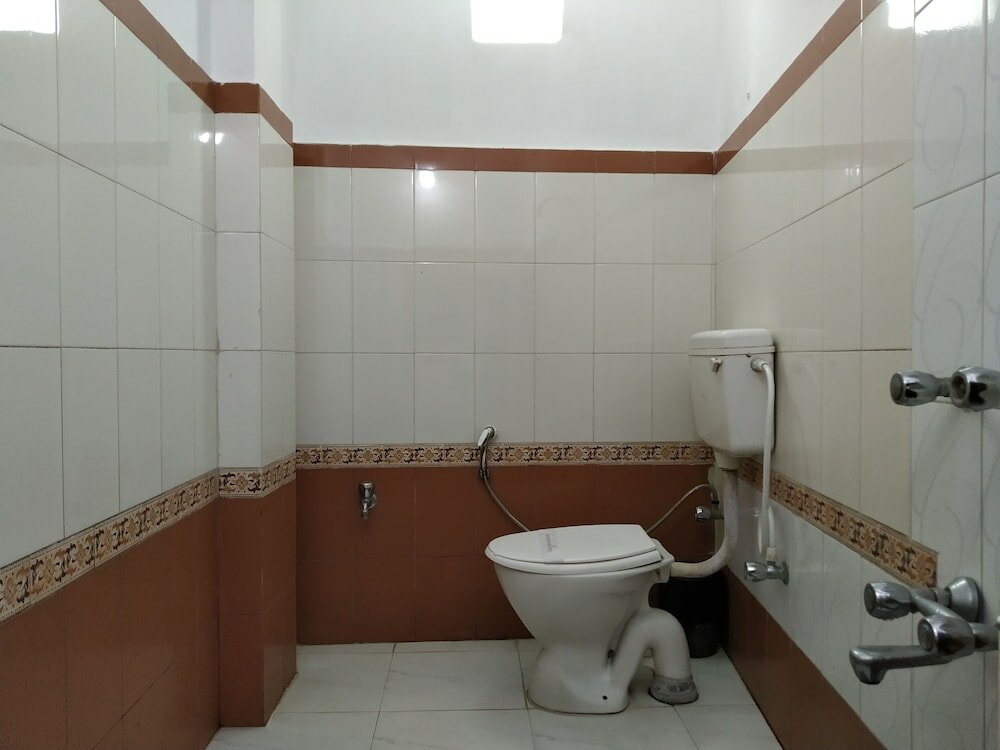 Фото Hotel Centre Point Tezpur