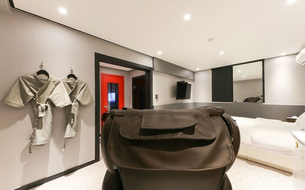 Фото Daejeon Daesa Hotel Bus