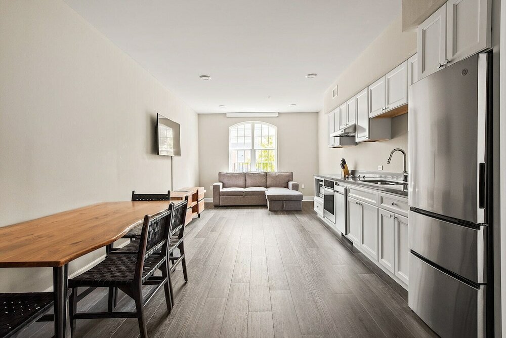 Фото Holy Angels Bywater Hotel and Residences