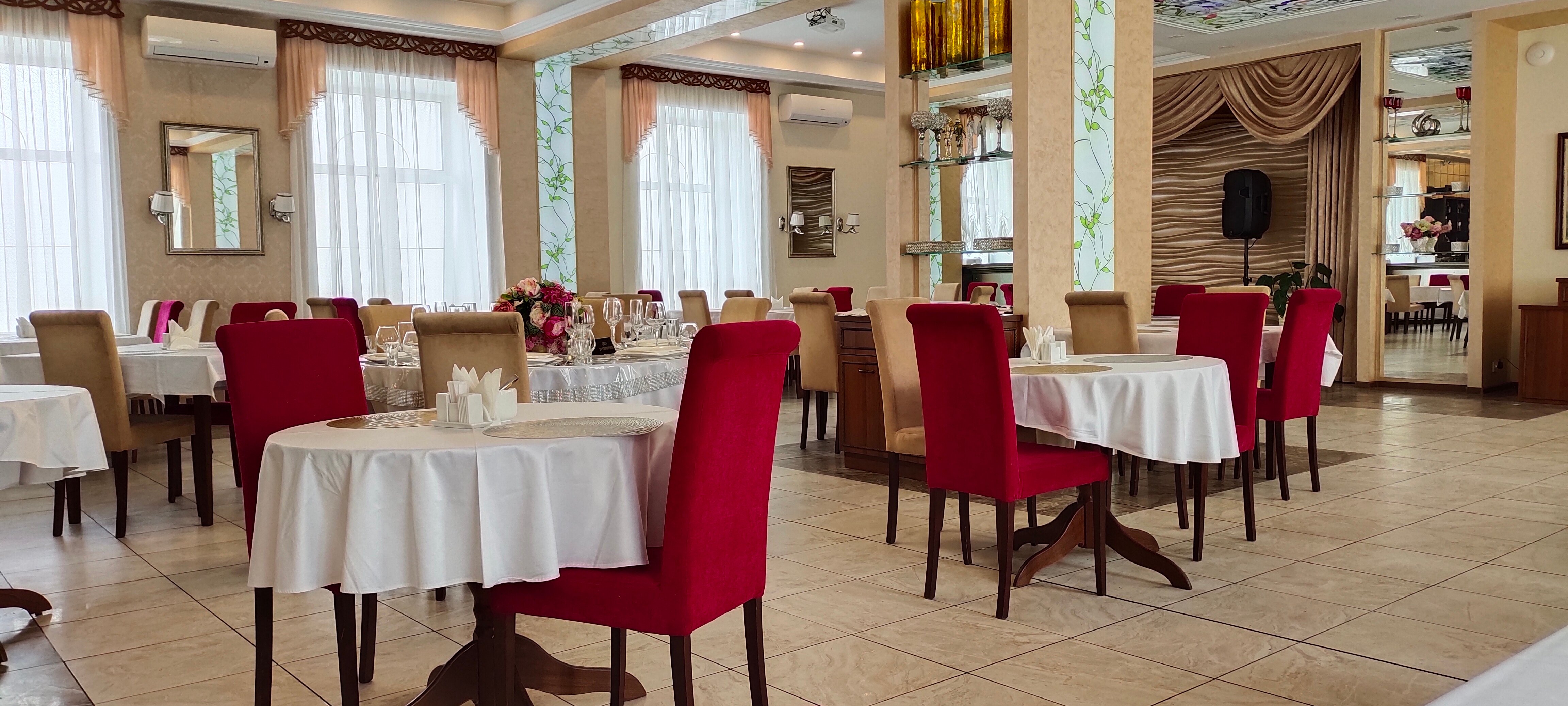 Фото Премьер