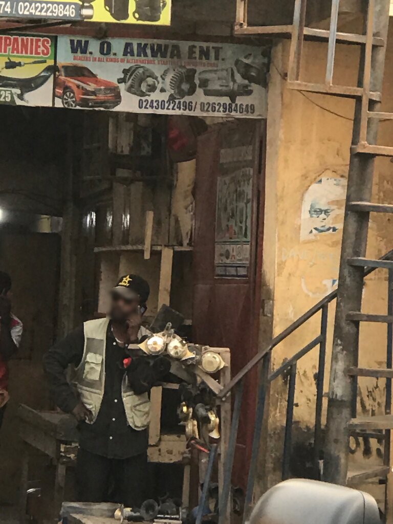 Auto parts and auto goods store Wo Akwa Ent, Accra, photo