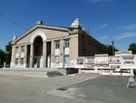 ДК Строителей (ploshchad Gagarina, 1), house of culture