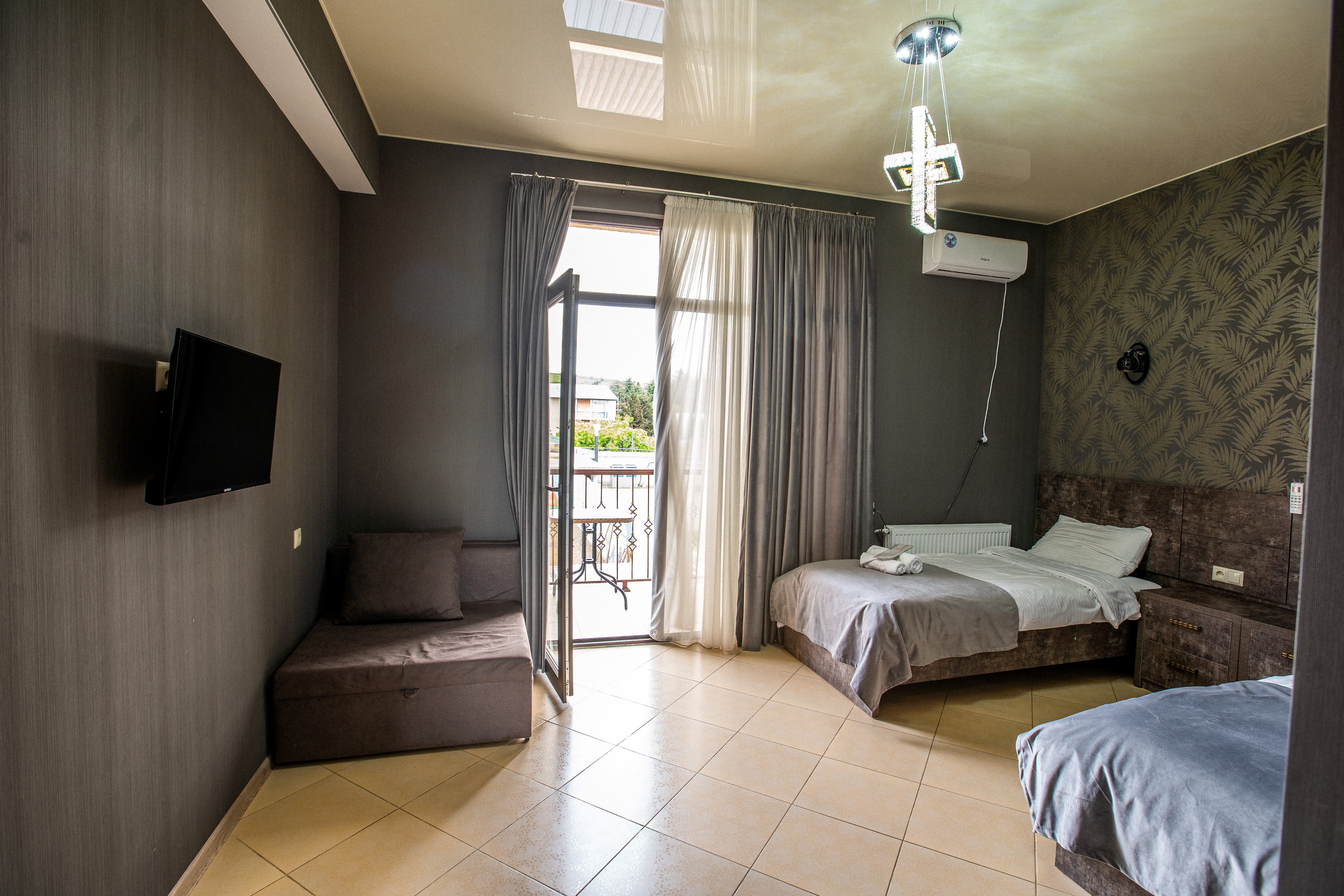 Фото Tbilisi Sea Hotel