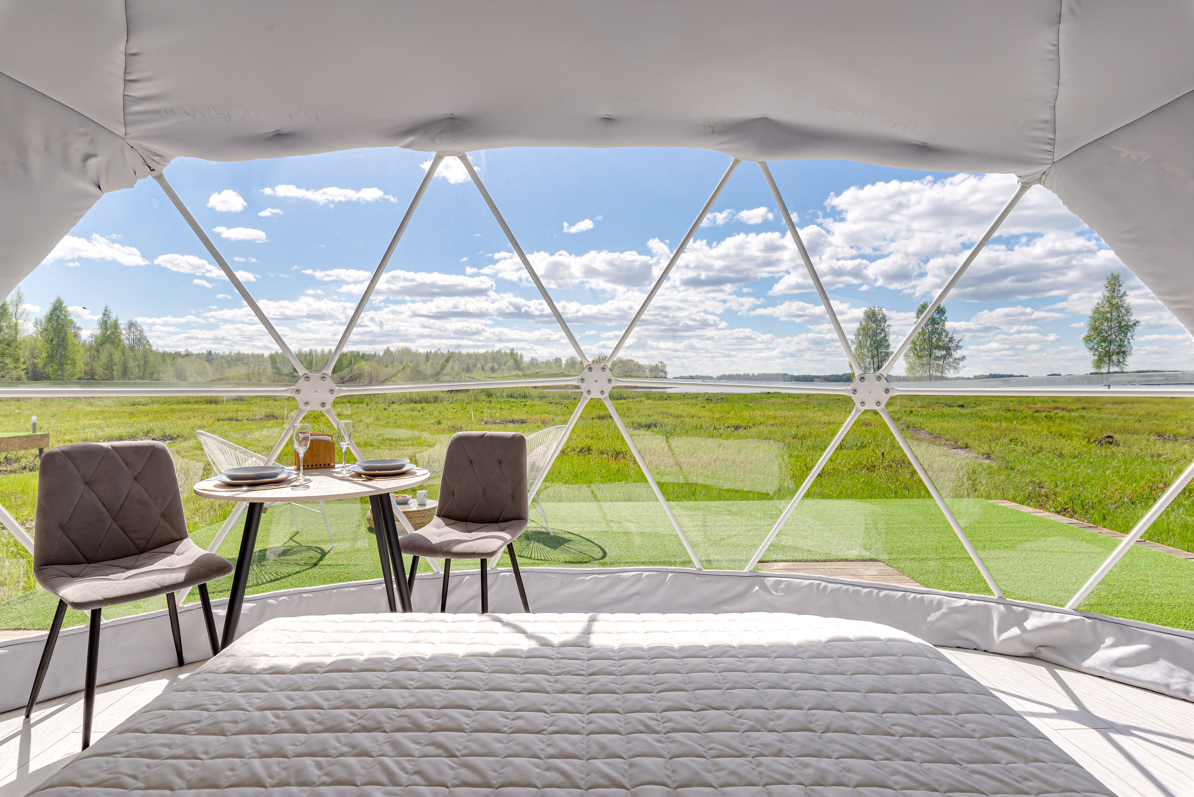 Фото Атмосфера