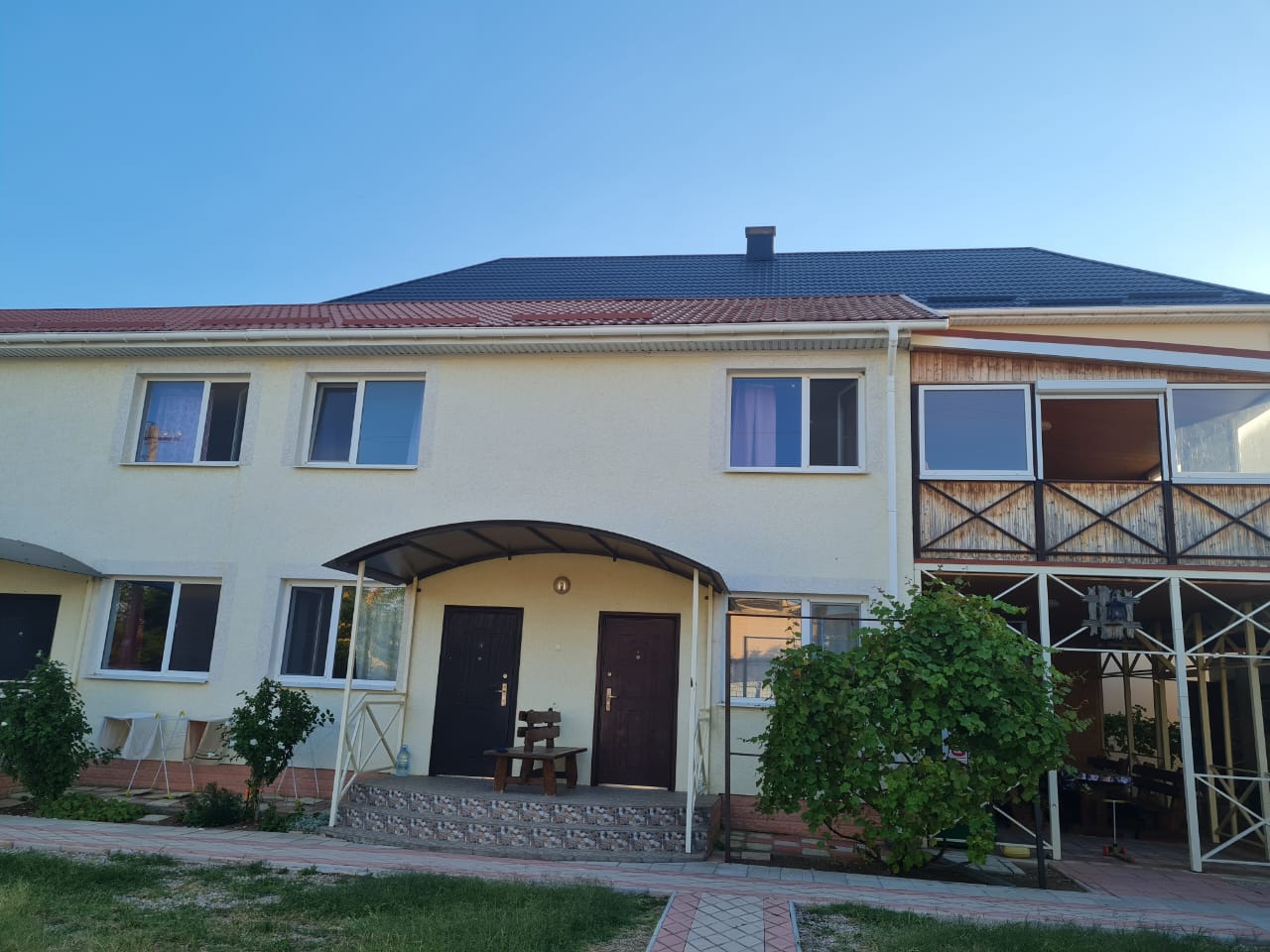 Фото отеля 1