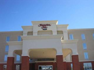 Фото Hampton Inn by Hilton Fort Saskatchewan