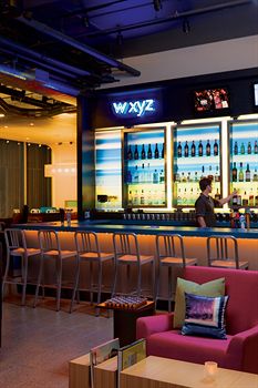 Фото Aloft Vaughan Mills