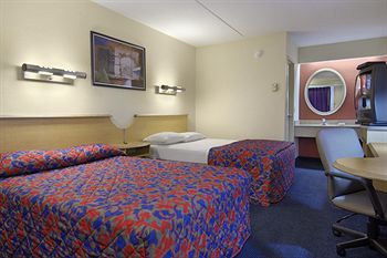 Фото Red Roof Inn Jacksonville - Orange Park