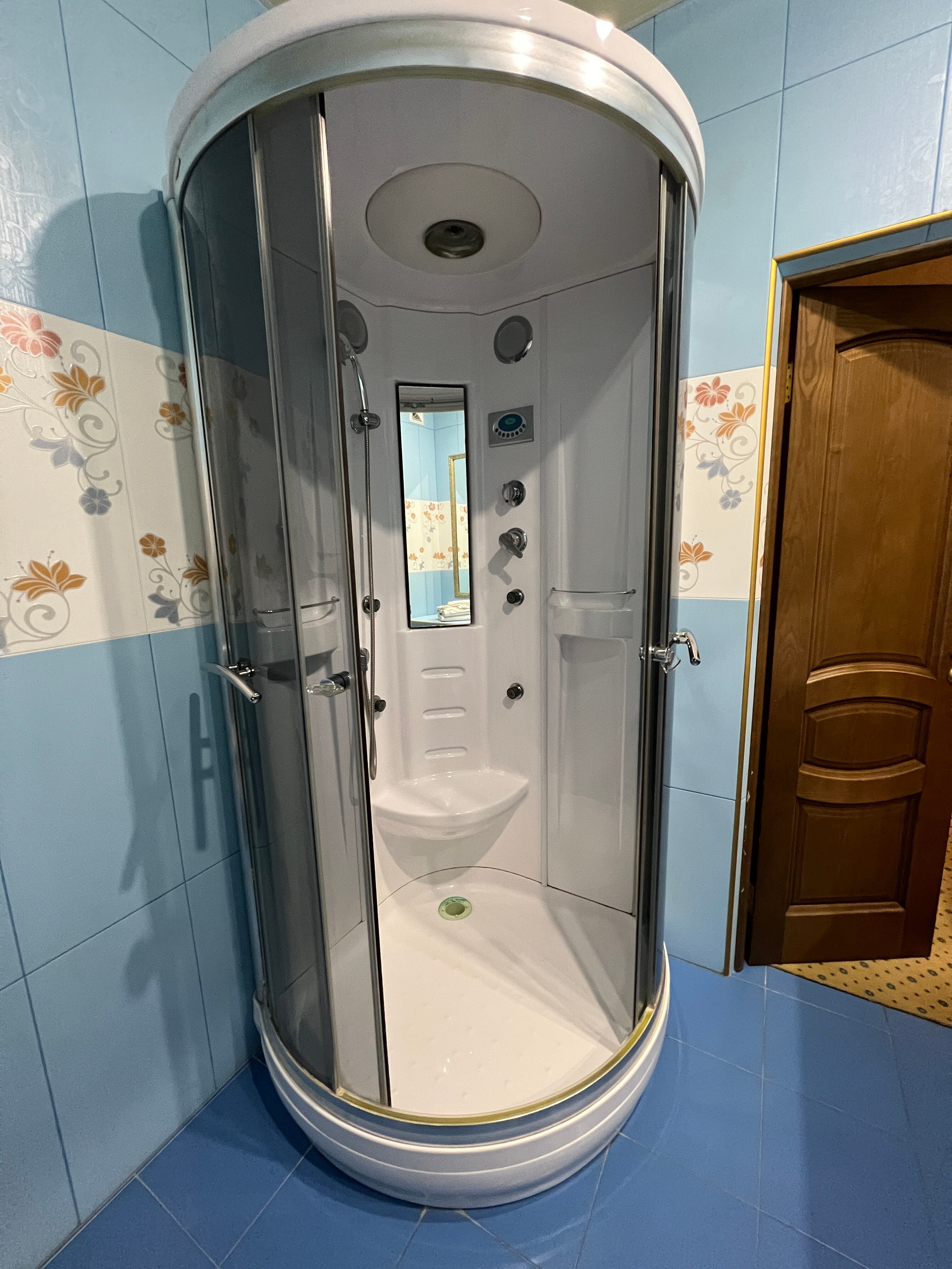 Фото Резидент