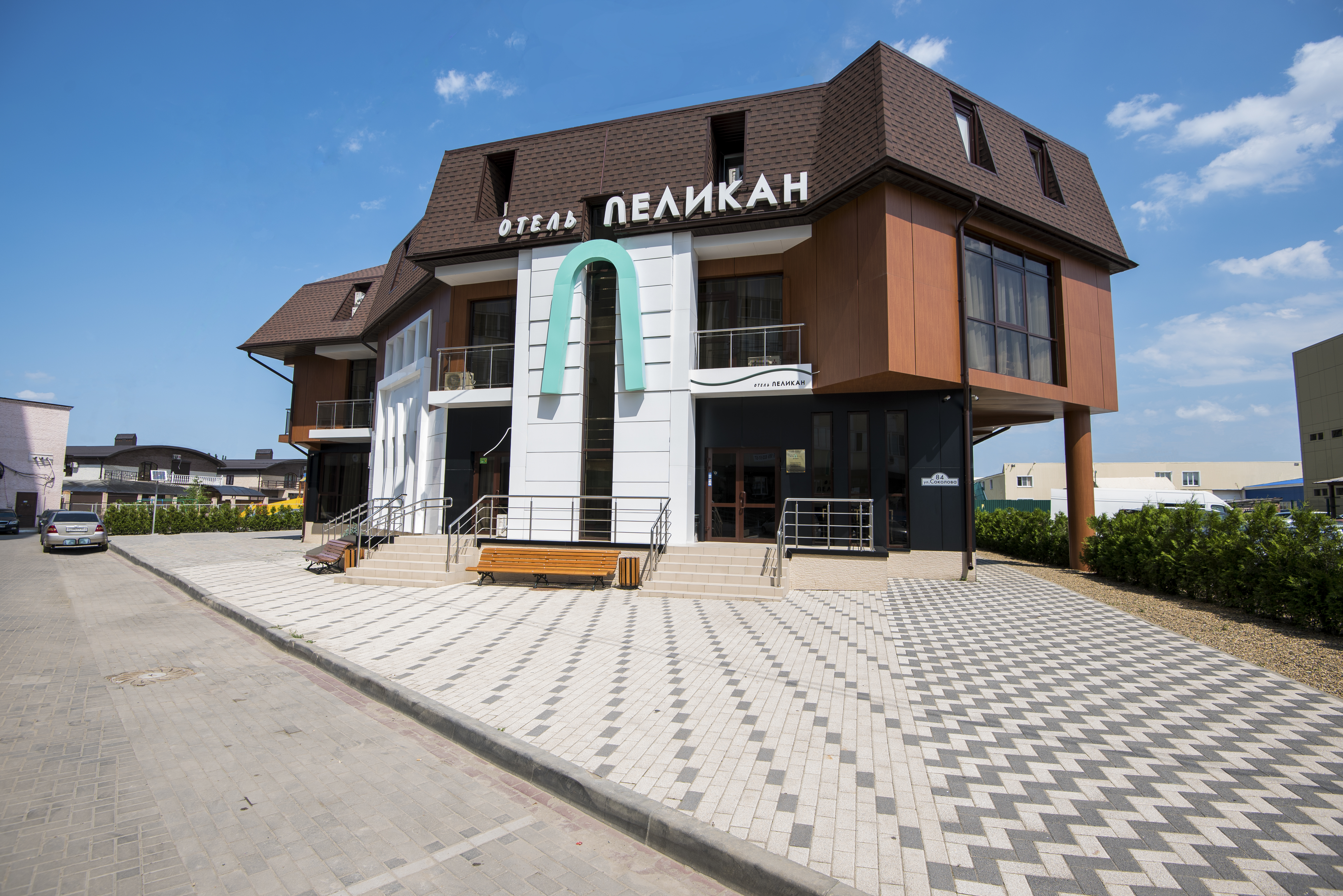 Фото отеля 1