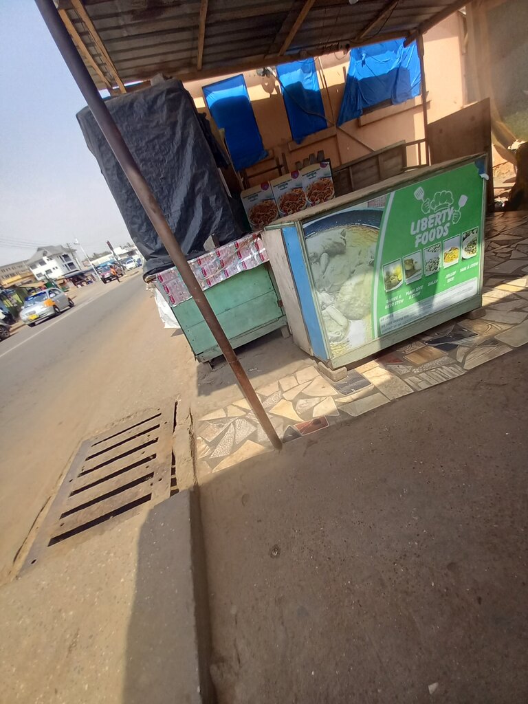 Lubricants Ebenezer, Accra, photo