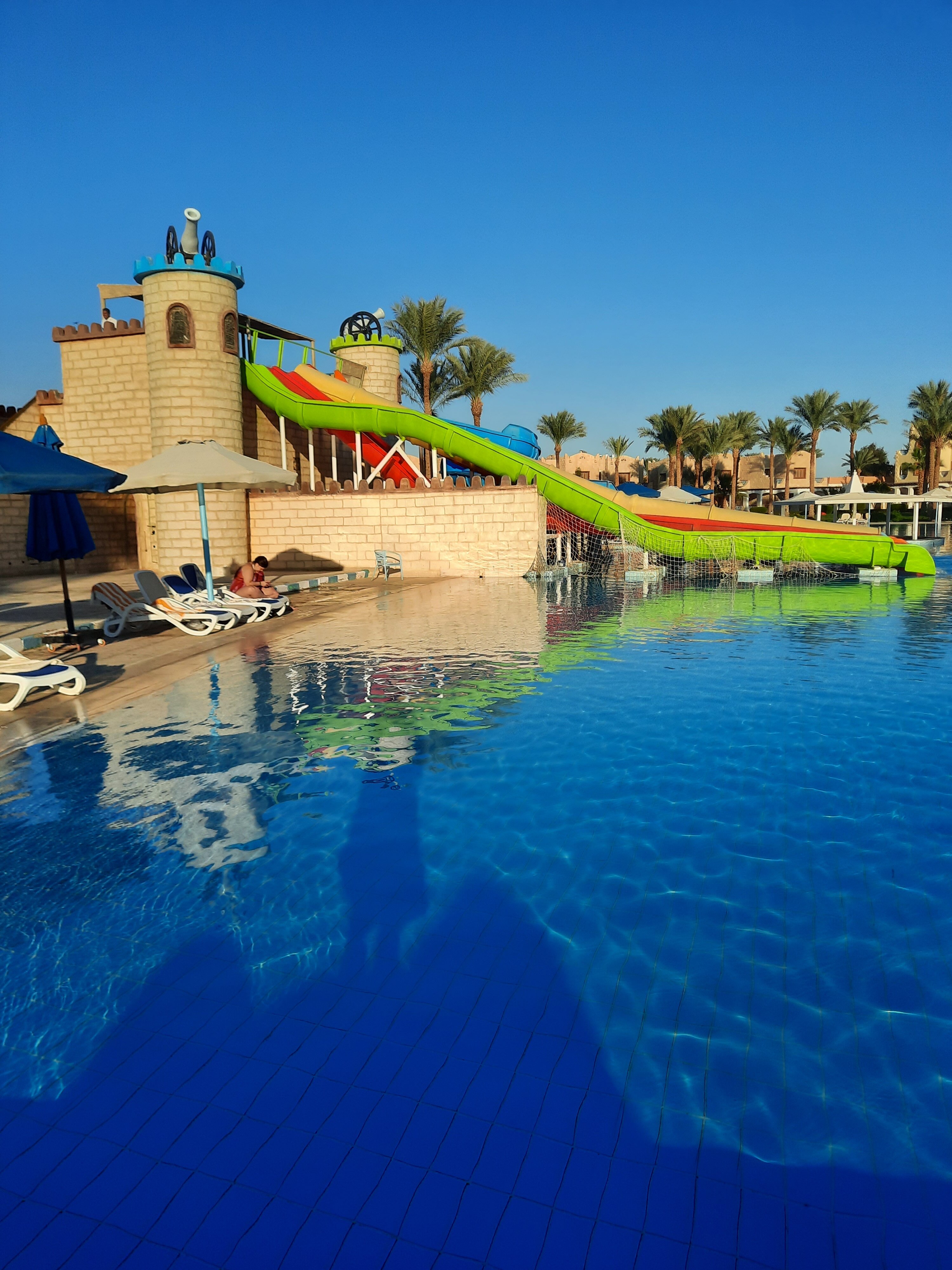 Фото Royal Lagoons Resort & Aquapark