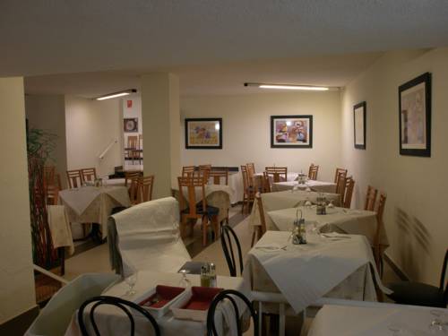 Фото Hotel Mayna