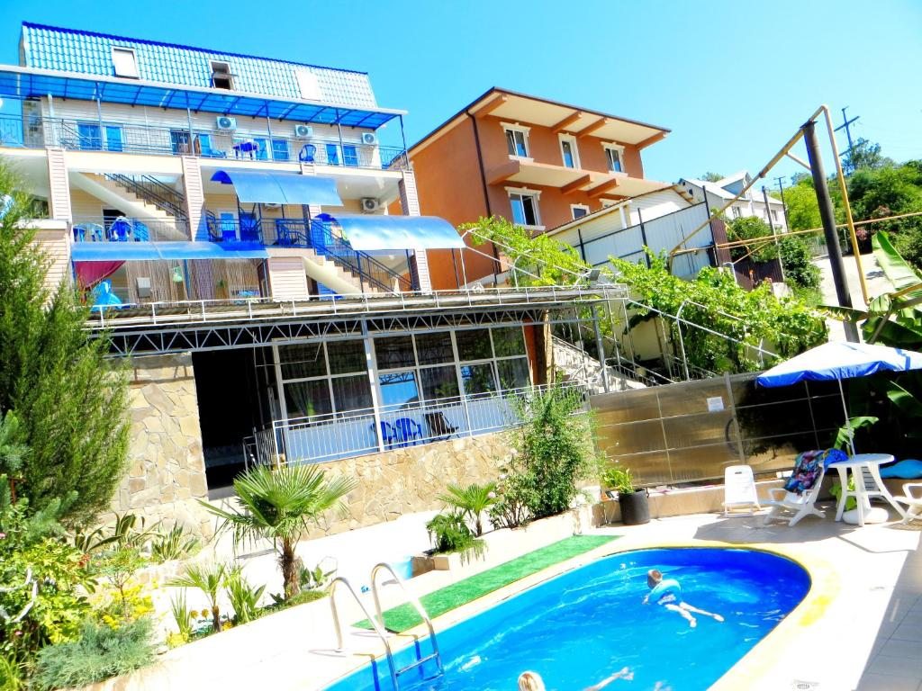 Фото отеля 1