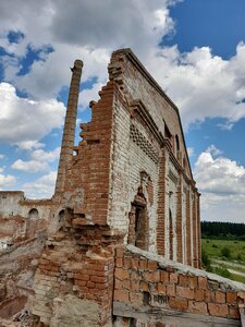 Стекольный завод (Красноярский край, Емельяновский район, посёлок Памяти 13 Борцов), достопримечательность в Красноярском крае