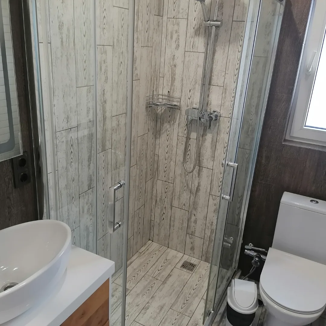 Фото Шале Леона