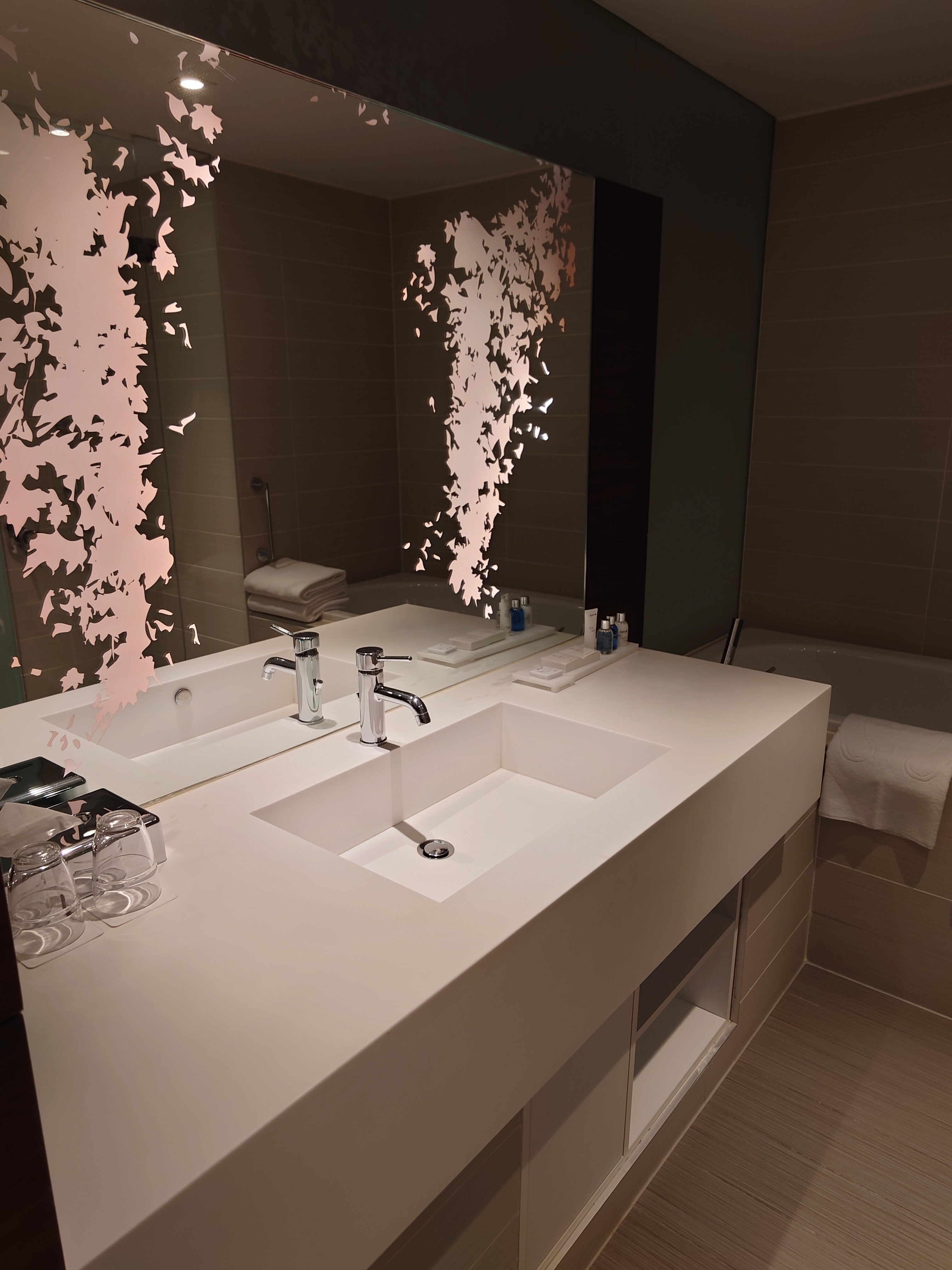 Фото Radisson Blu Iveria Hotel, Tbilisi City Centre