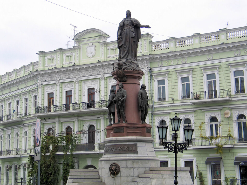 Площади одессы