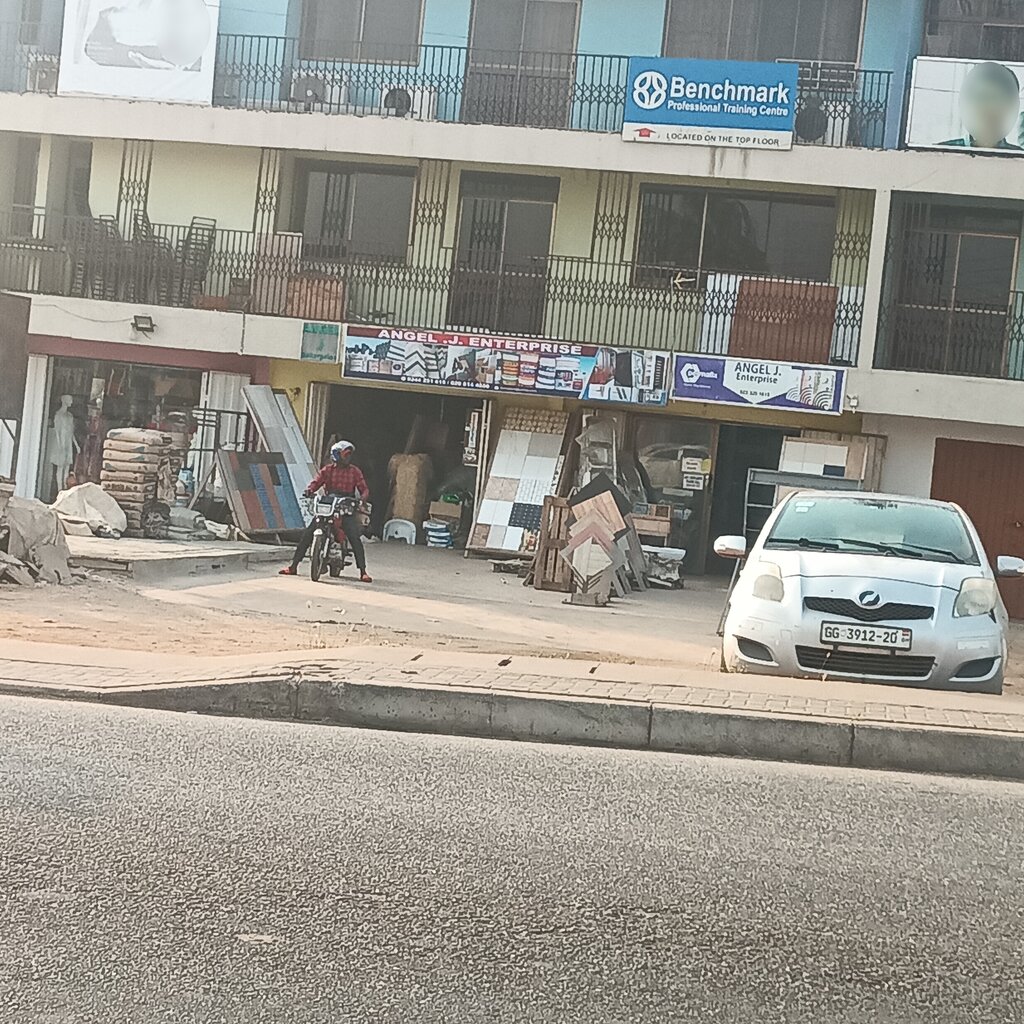 Doors Angel J ent, Accra, photo
