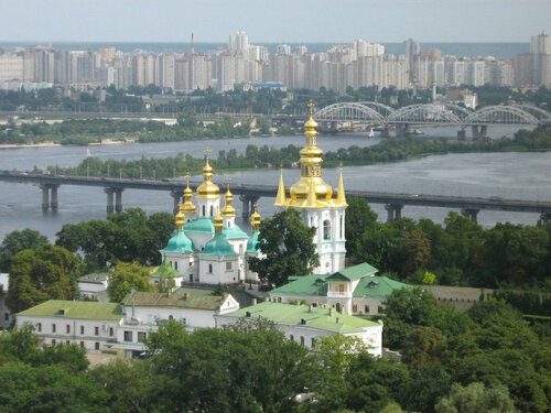Лаврская улица киев