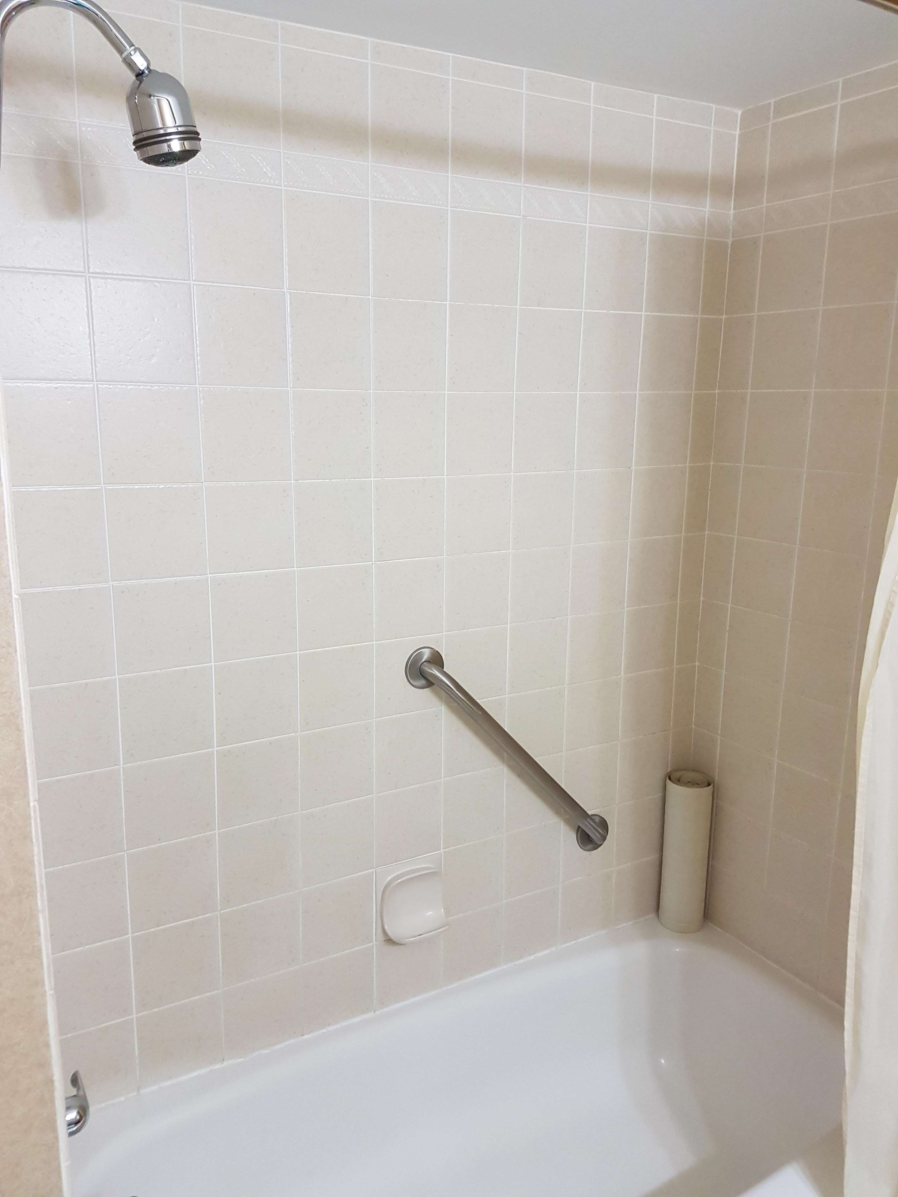 Фото SureStay Plus Hotel by Best Western Coquitlam