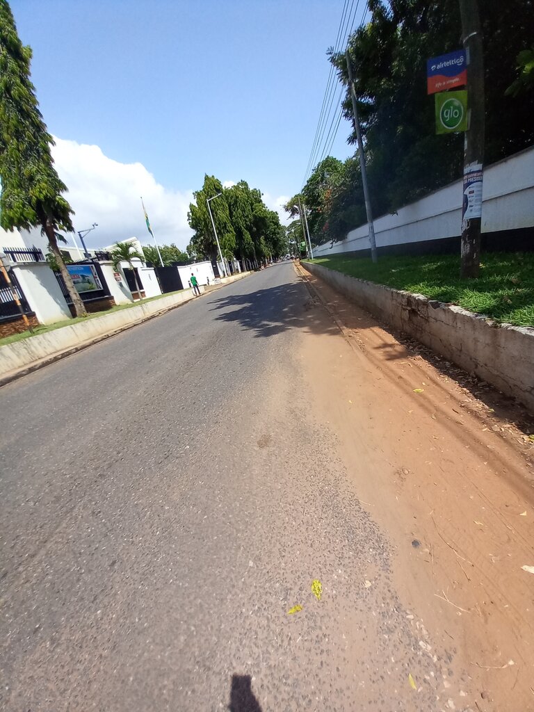 Embassy, consulate British High Commission, Accra, photo