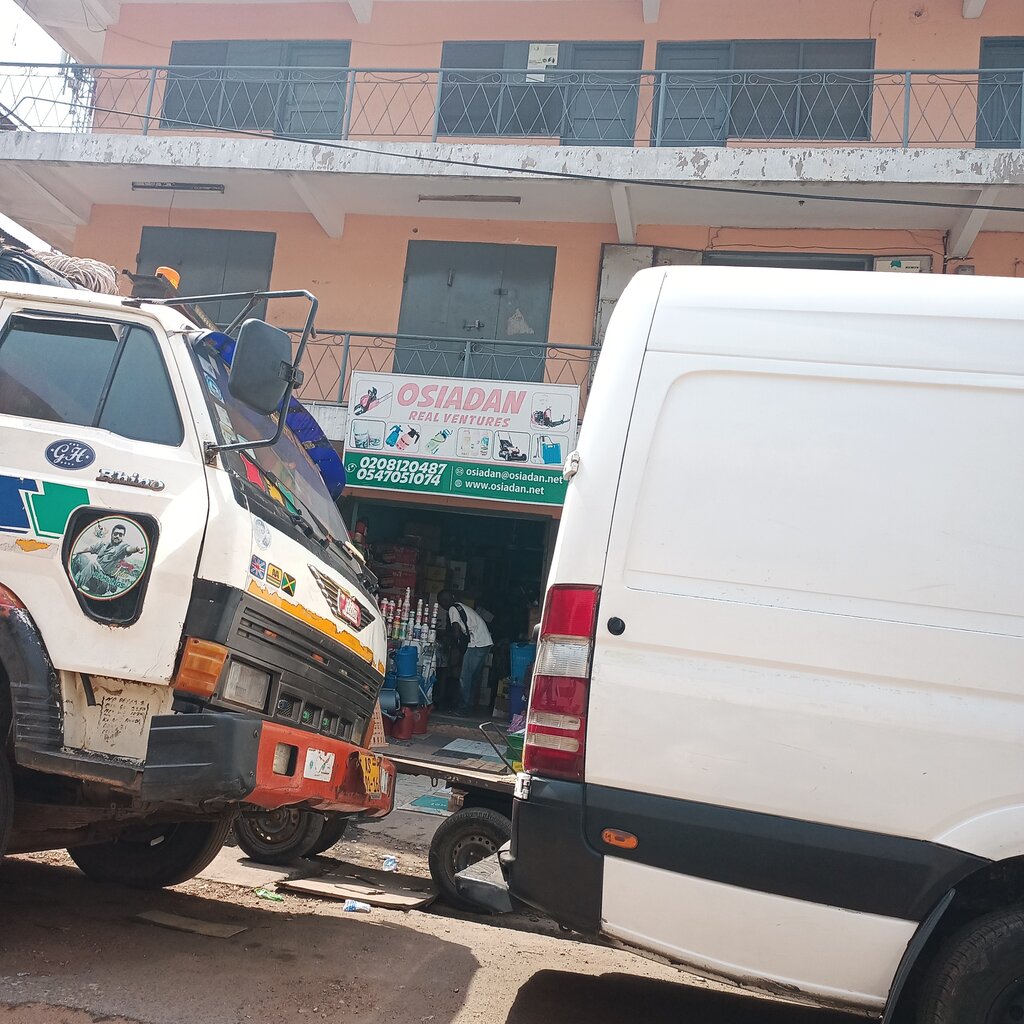 Electric and gas powered tools Osiadan Real Ventures, Accra, photo