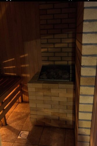 Былғары гангбанг