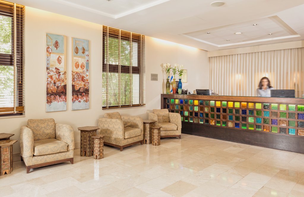 Фото Prima Royale Hotel